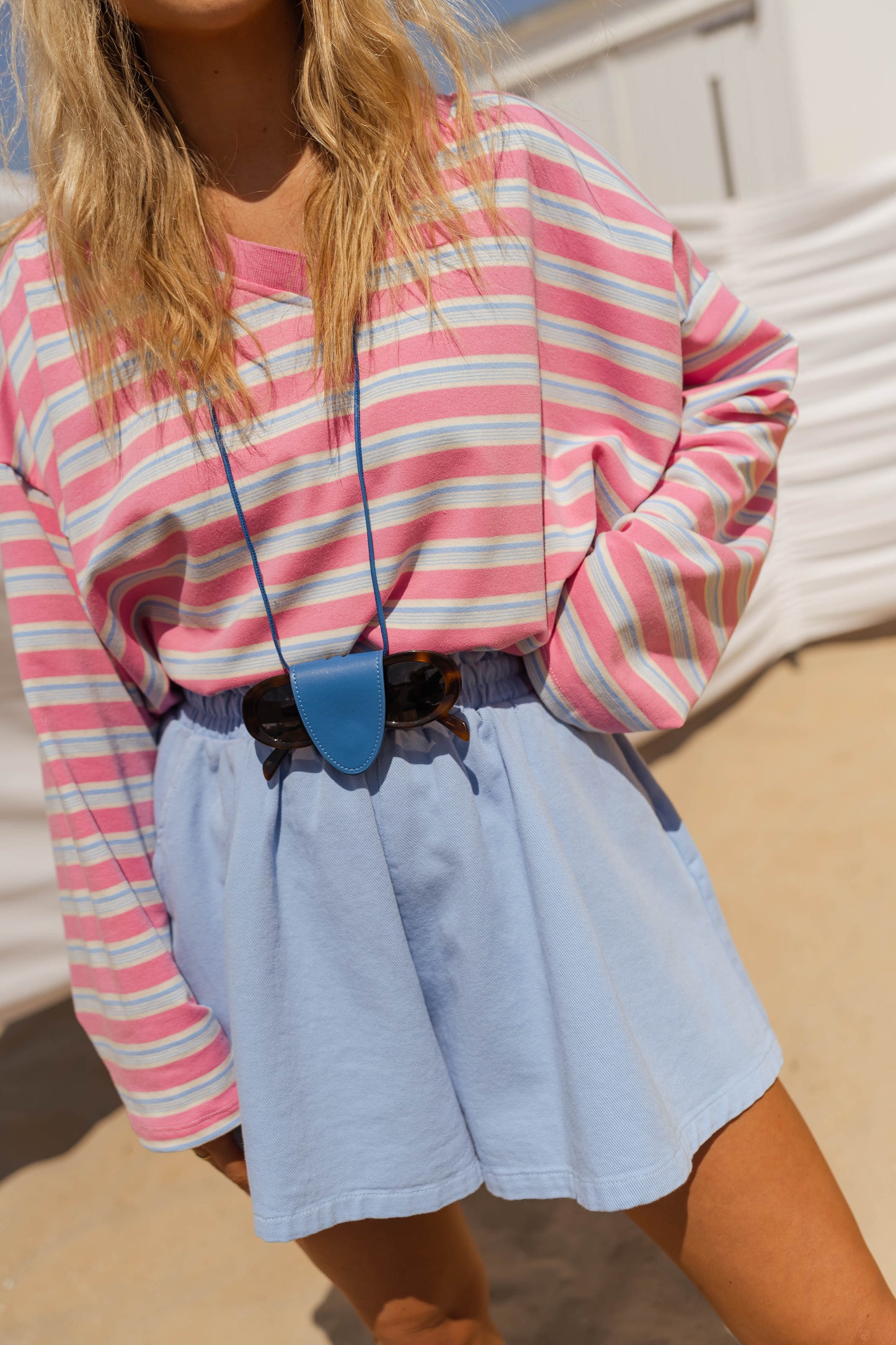 Blue Pavo Glasses Holder