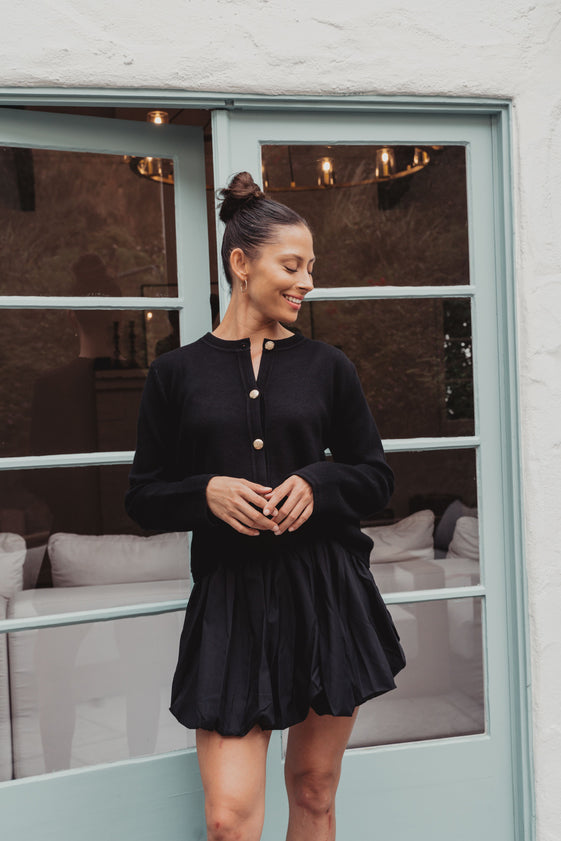 Black Long-Sleeve Cardigan with Golden Buttons & Front Pockets Denysa Cardigan by EASY CLOTHES One Size (Fits US 2, 4, 6, 8) Black Long-Sleeve Cardigan with Golden Buttons & Front Pockets Denysa Cardigan by EASY CLOTHES One Size (Fits US 2, 4, 6, 8)