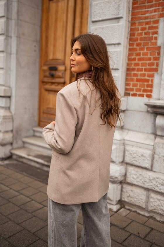 Beige Blazer with Shoulder Pads, Long Sleeves, Front Pockets & Sleek Lining Owen Blazer by EASY CLOTHES Size S-M Beige Blazer with Shoulder Pads, Long Sleeves, Front Pockets & Sleek Lining Owen Blazer by EASY CLOTHES Size S-M