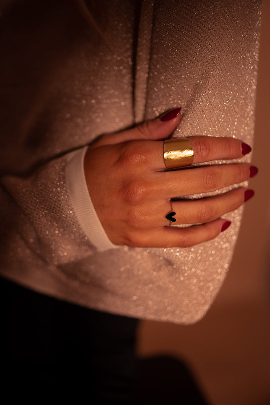 Golden and Black Daph Ring