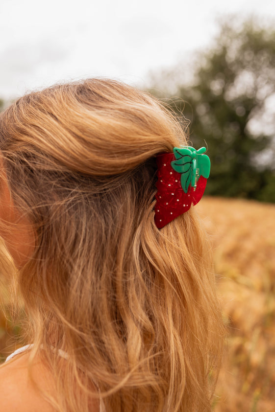 Strawberry Hair Clip – Easy Clothes North America