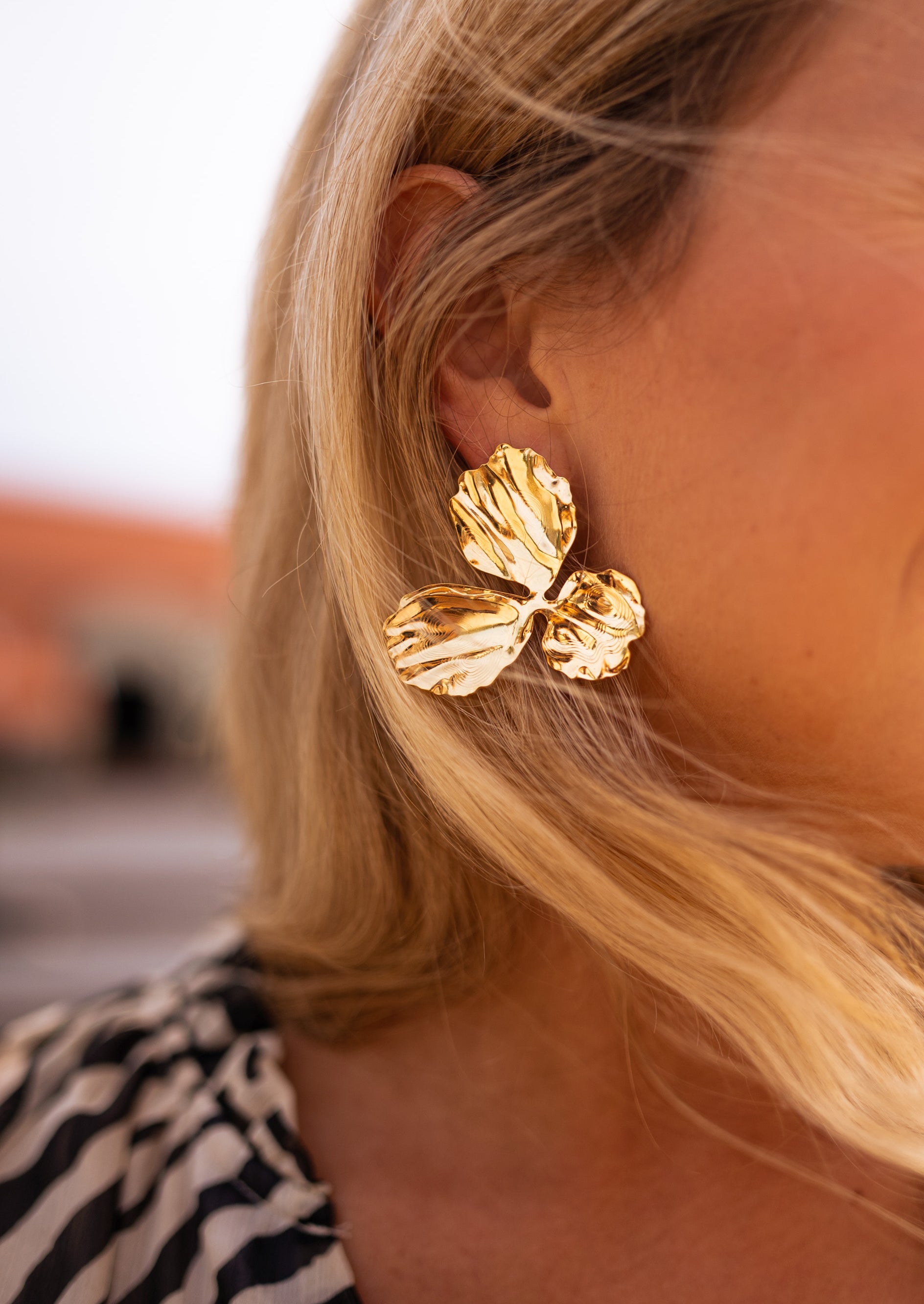 GOLDEN DORY EARRINGS