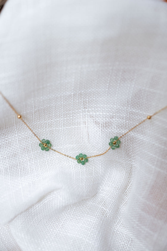 Green and Golden Flowi Necklace