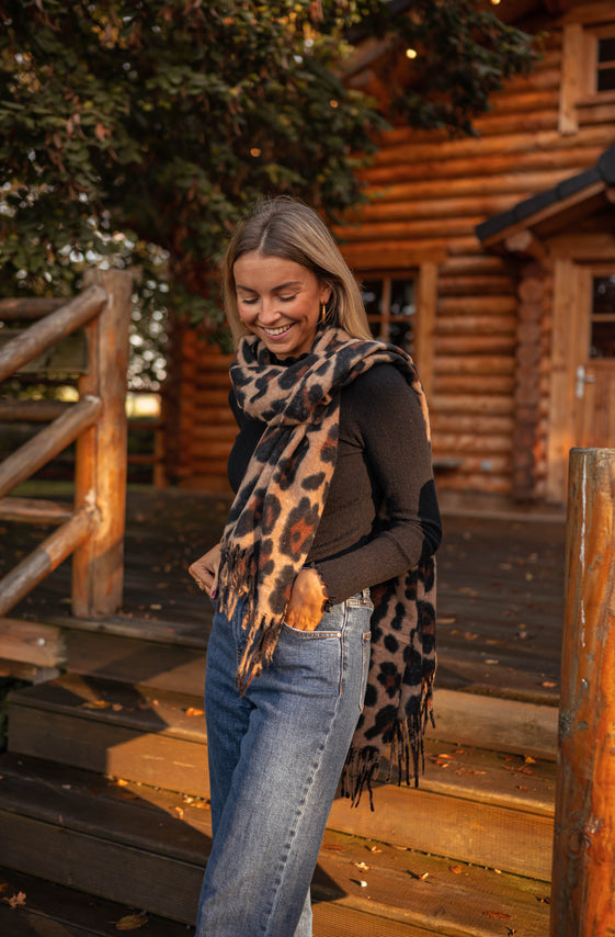 Black Thin Dina Sweater1