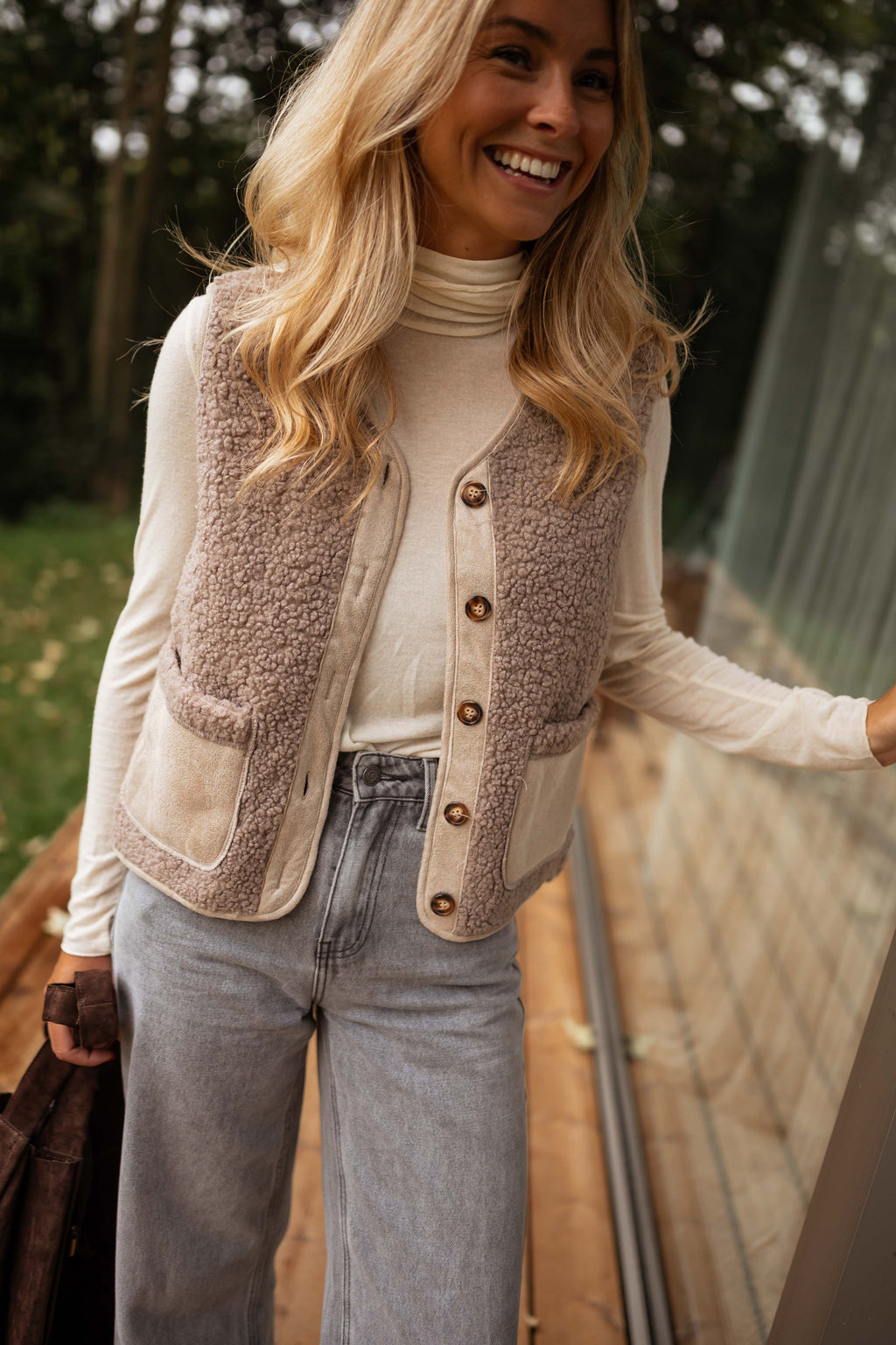 Taupe Ghislain Sleeveless Cardigan – Easy Clothes North America