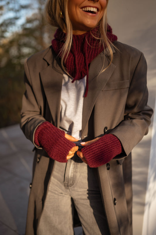 Burgundy Roann Mittens