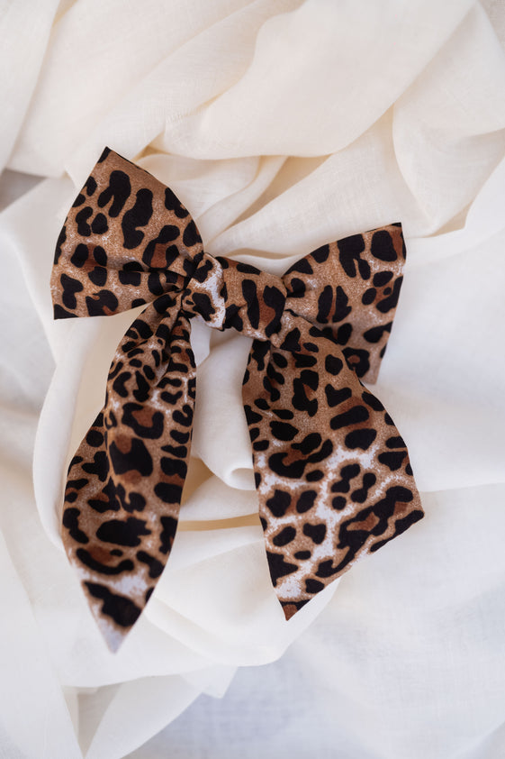 Leopard Leontine Bow