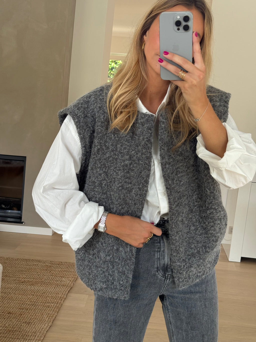 Grey Lander Sleeveless Cardigan – Easy Clothes North America