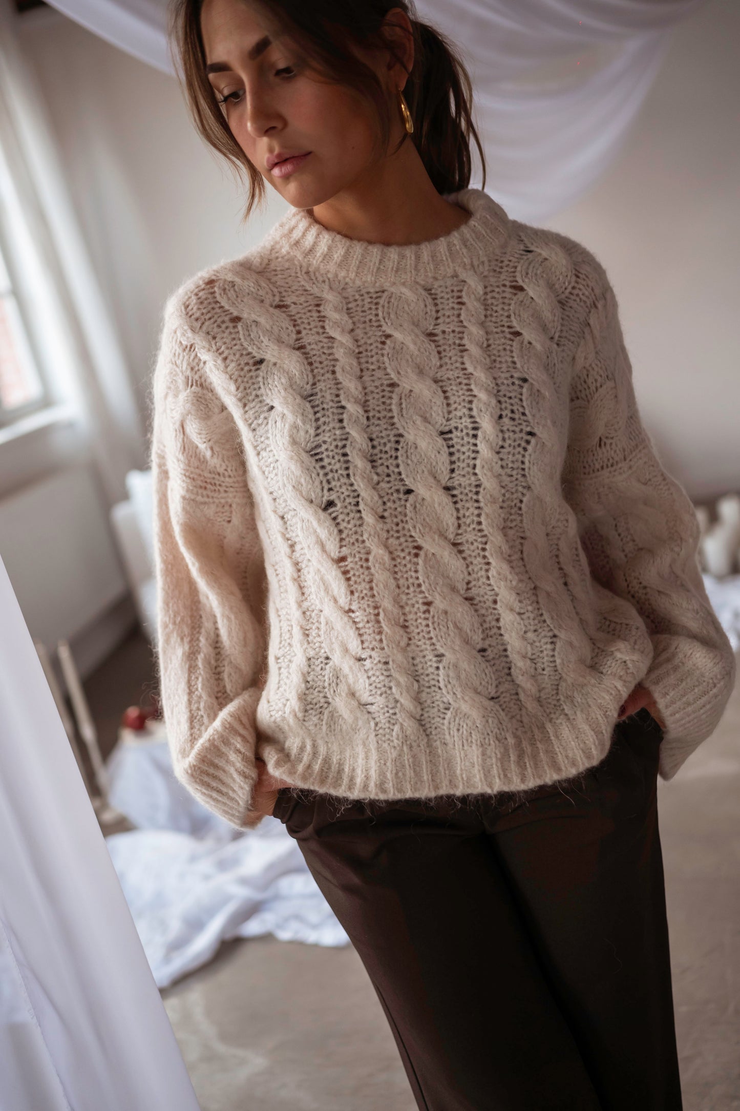 Ecru Teodor Sweater