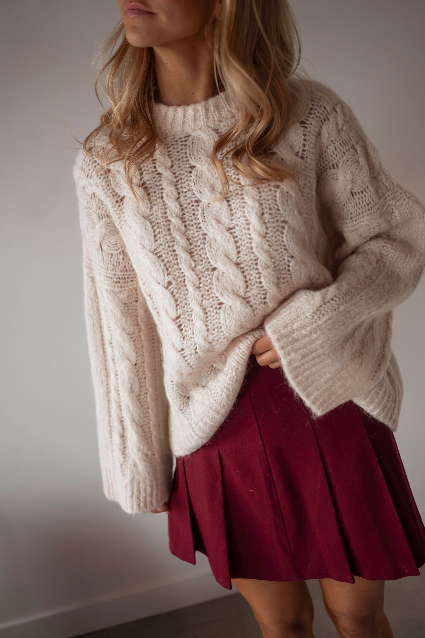 Ecru Teodor Sweater