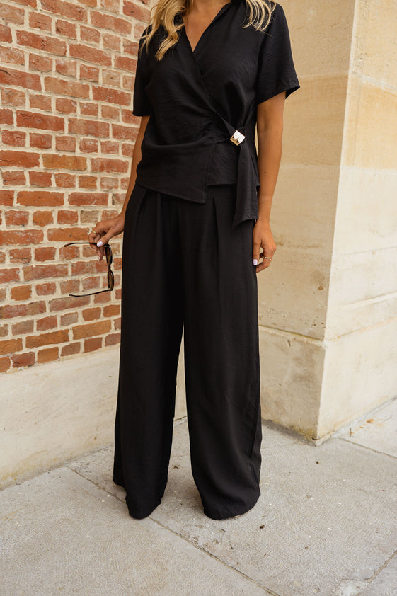 Black Eddy Pants – Easy Clothes North America