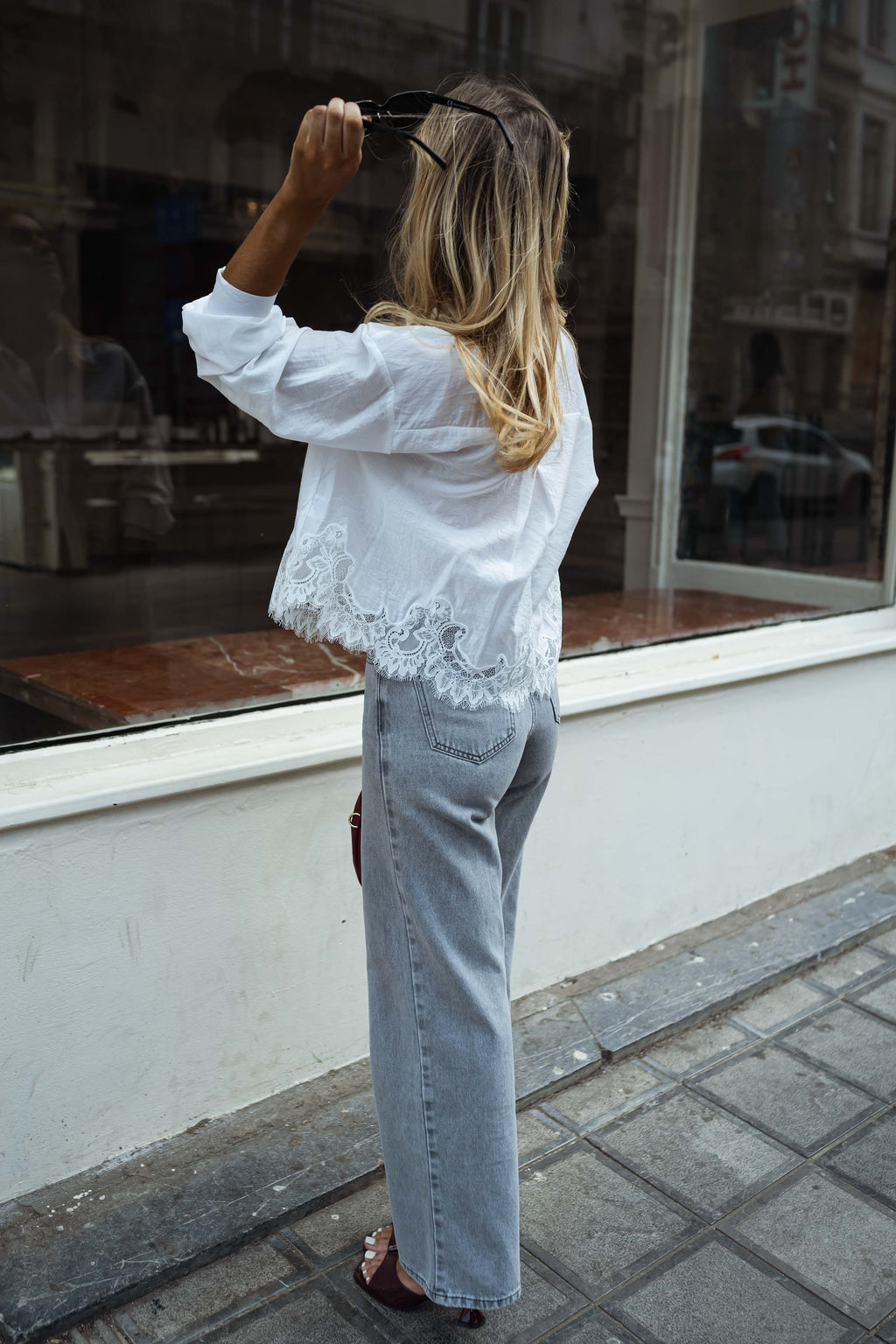 Ecru Ivan Lace-Hem Shirt | Easy Clothes | Easy Clothes North America