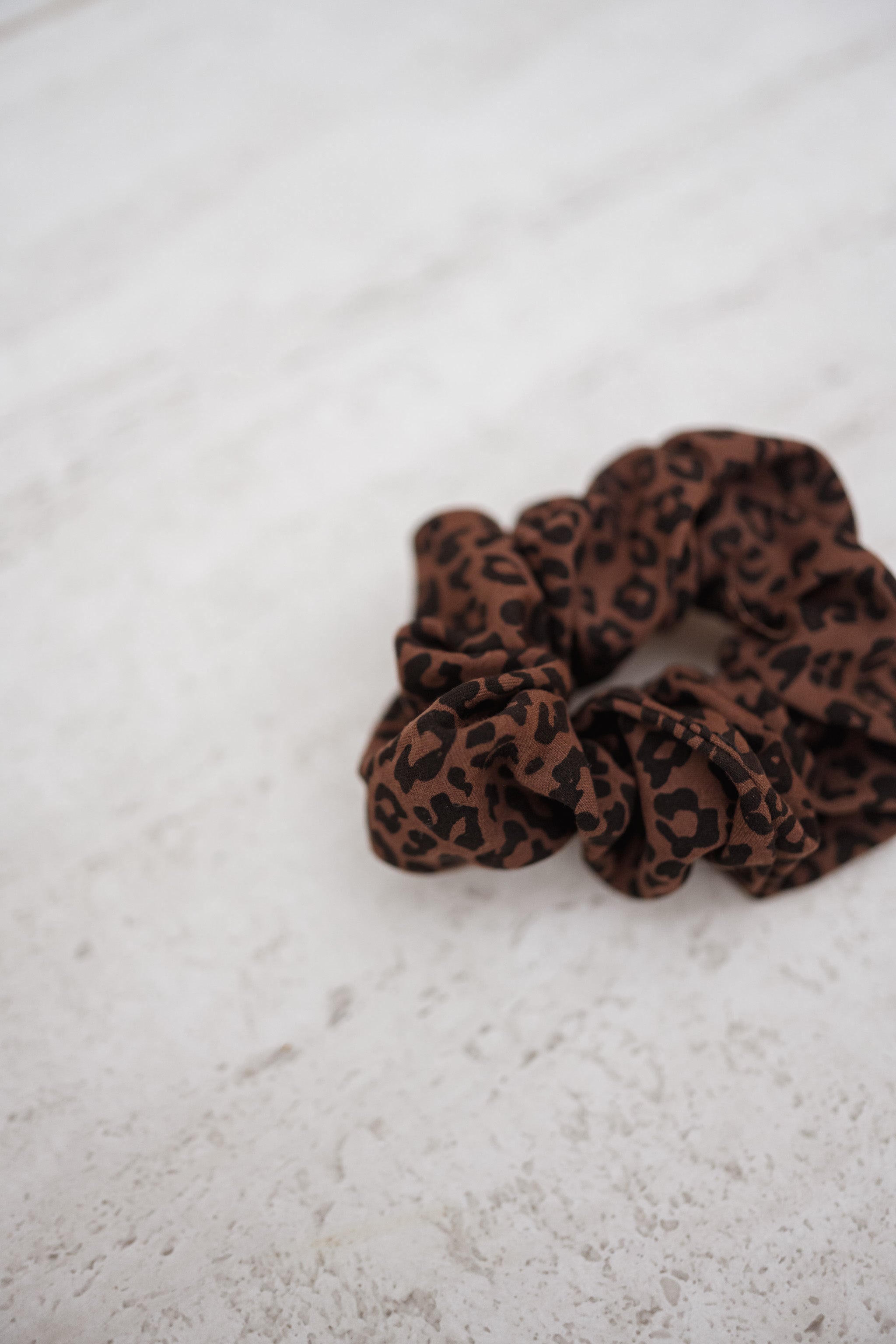 Leopard Suka Scrunchie