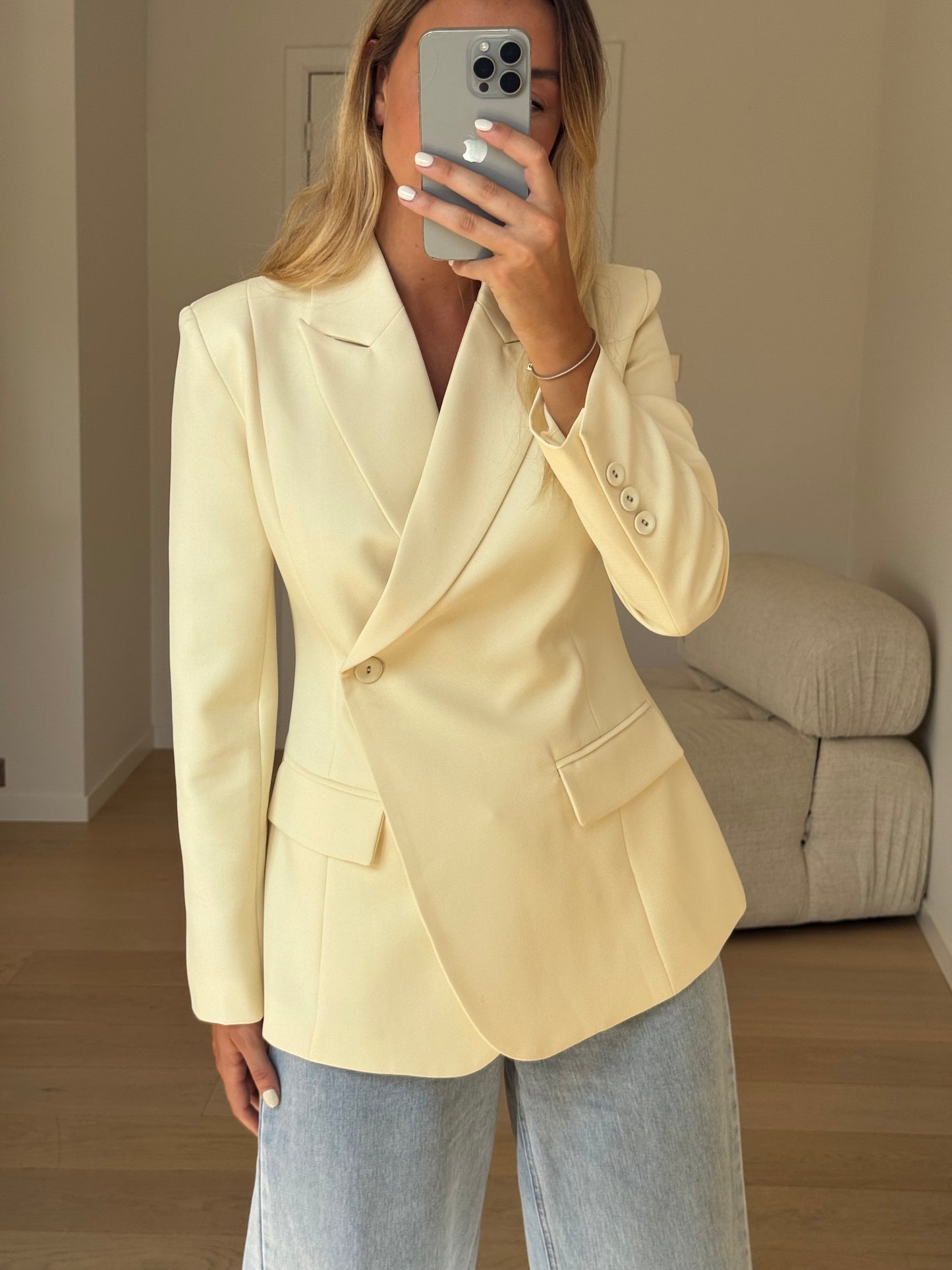 Yellow Maily Blazer