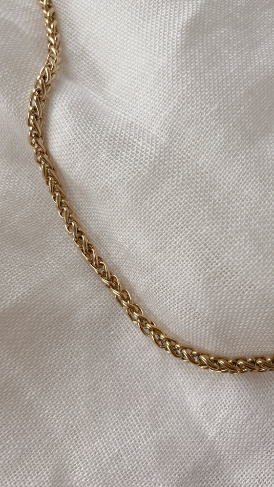 Golden Oumi Necklace