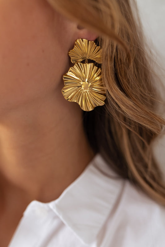 Golden Vica Earrings