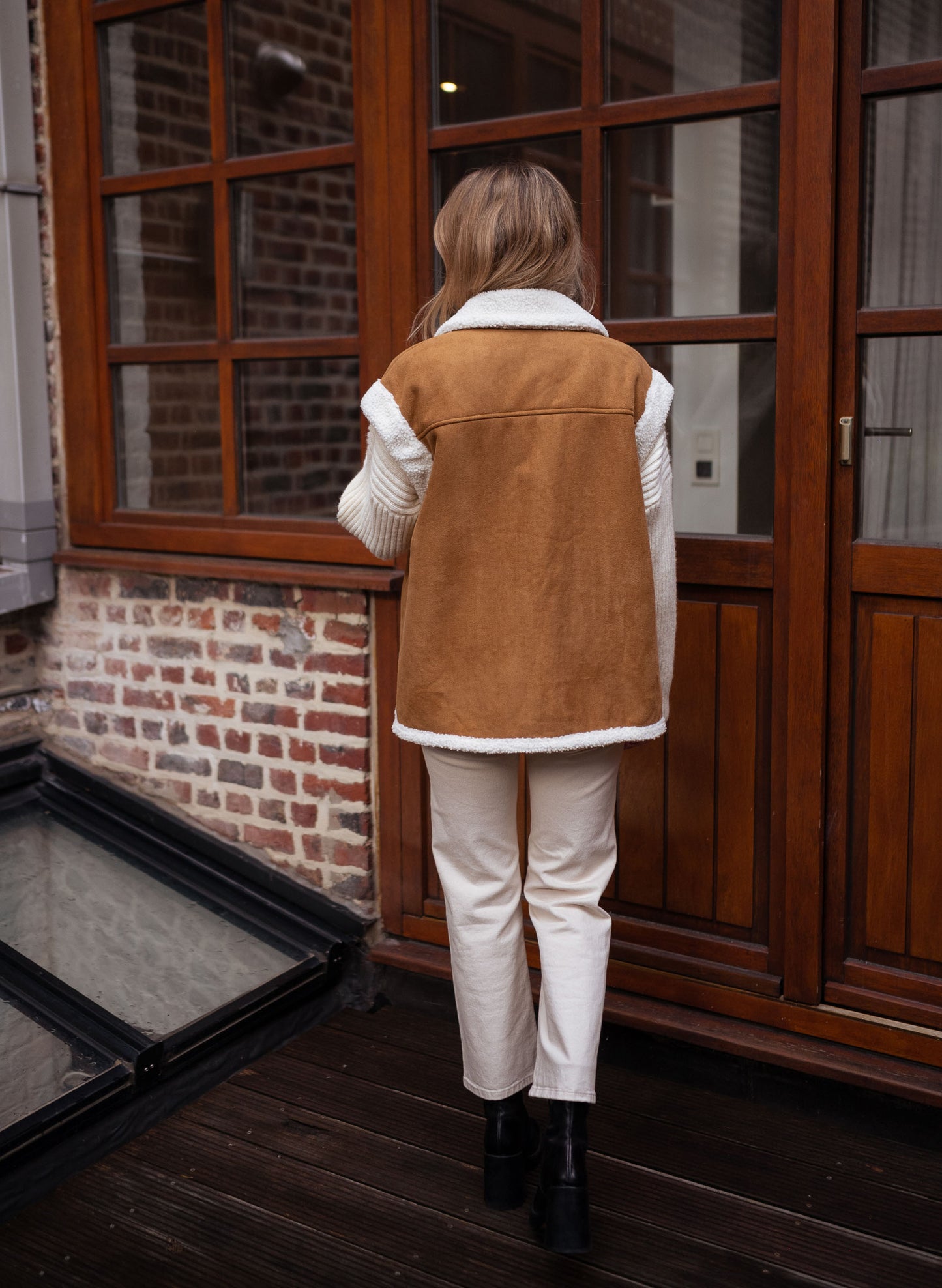 Camel Viola Sleeveless Jacket