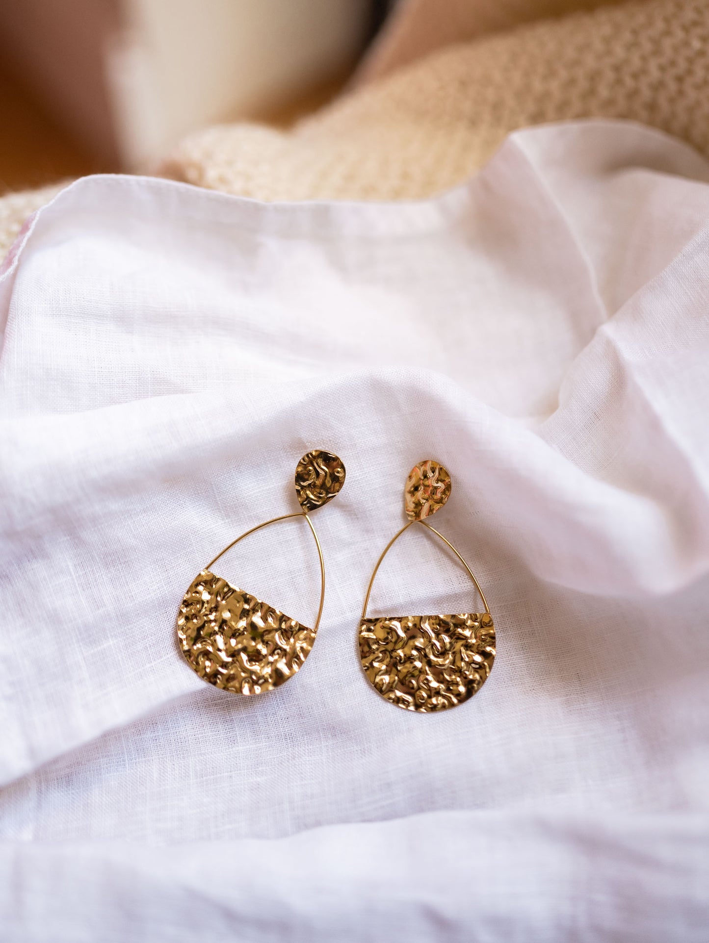 Golden Nisa Earrings