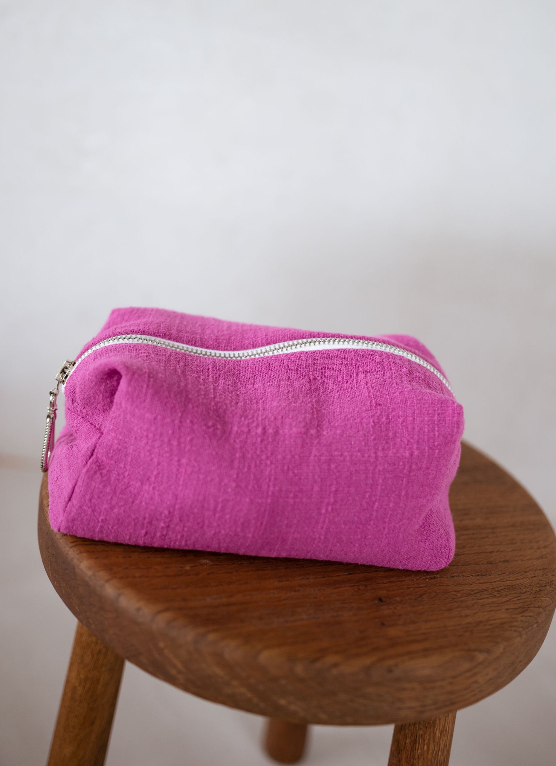 Fuchsia Easy Clothes Linen Pouch