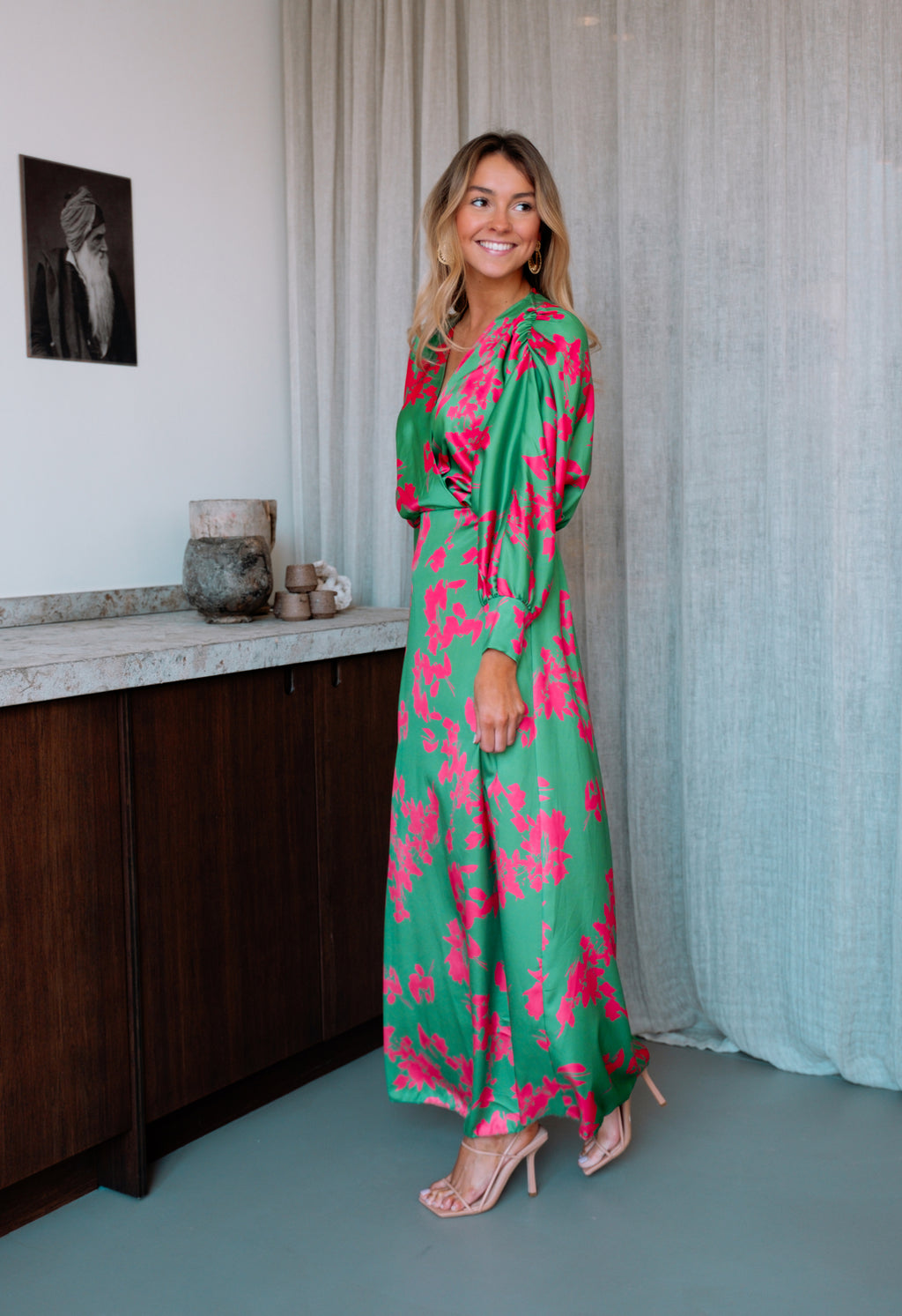 pink and green satin dress Hope & Ivy - Cowl Neck Tie Back Slit Front Maxi Dress - Women - Polyester - 4 US